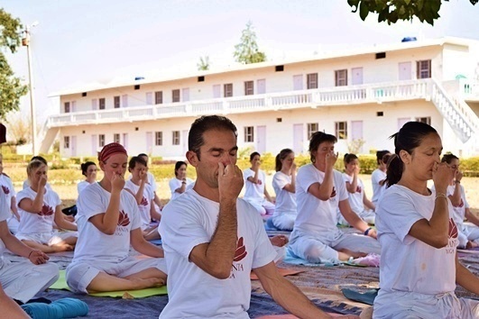 Curso de certificación de Yoga Alliance en India 2020
